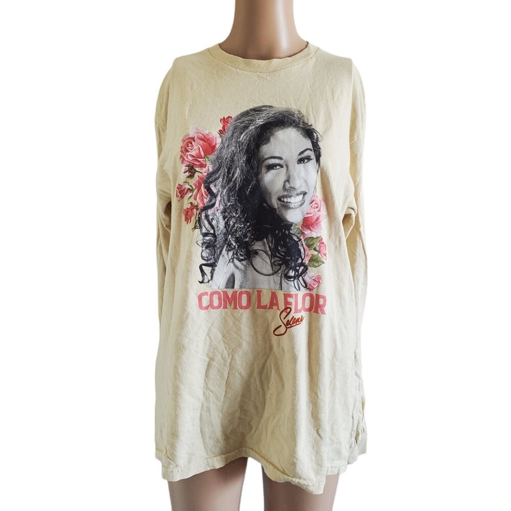 NWT  Selena Como La FLor Long Sleeve Tee(S/M)